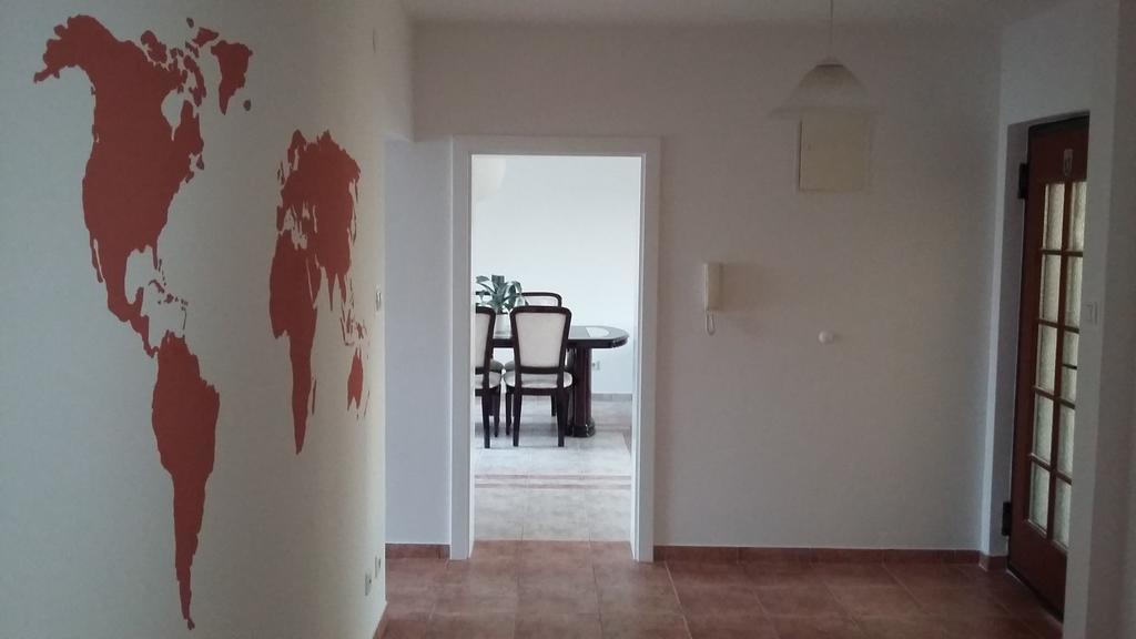 Apartments Place4You Б'єловар Екстер'єр фото